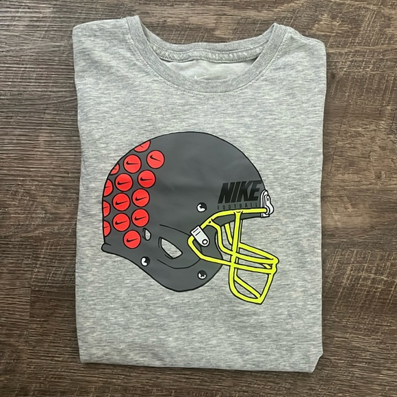 NIKE SHORT SLEEVE BOYS - Picture 1 of 2